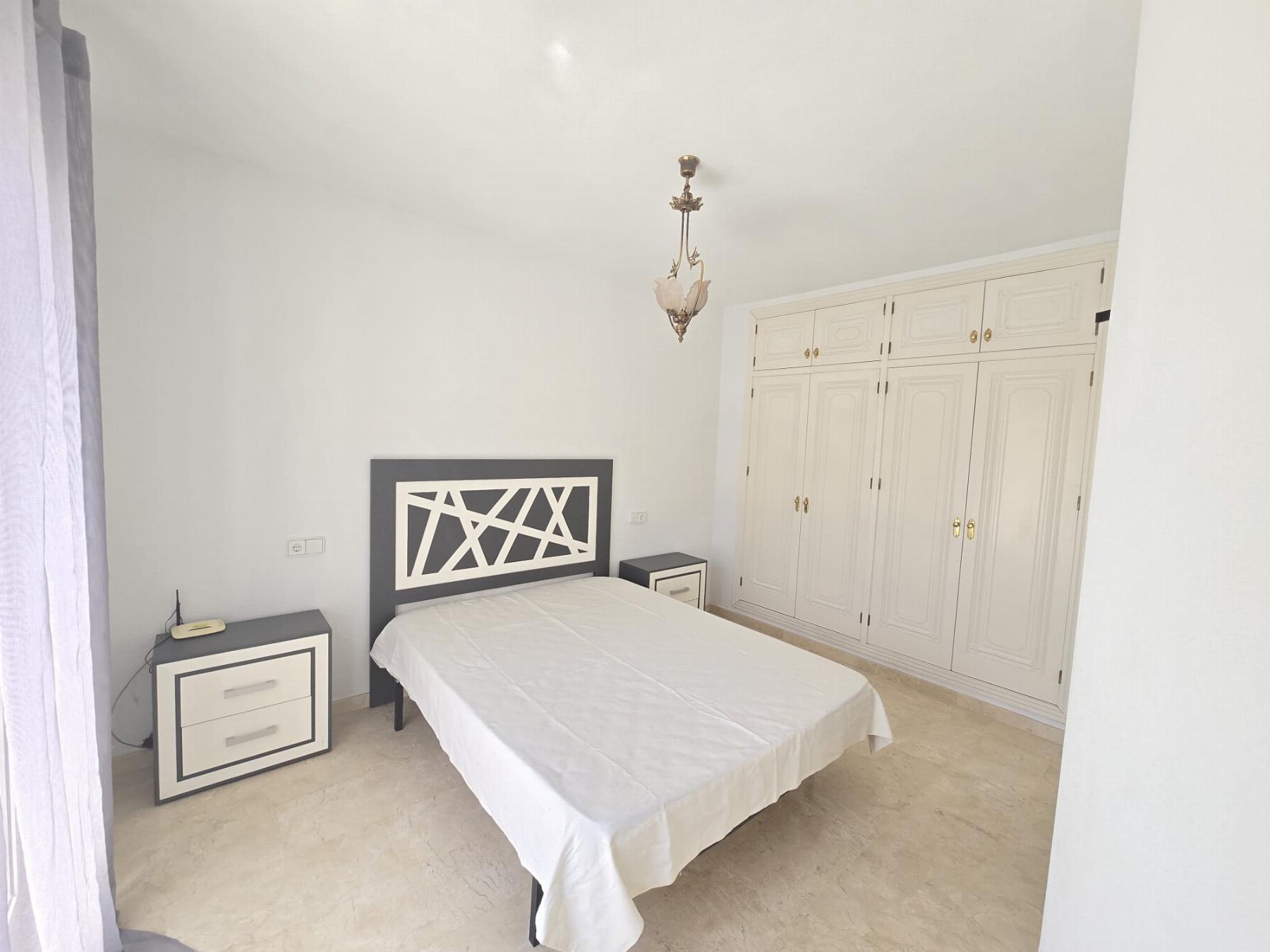 Villa en 1ª línea de Las Ramblas Golf con piscina privada y vistas panorámicas