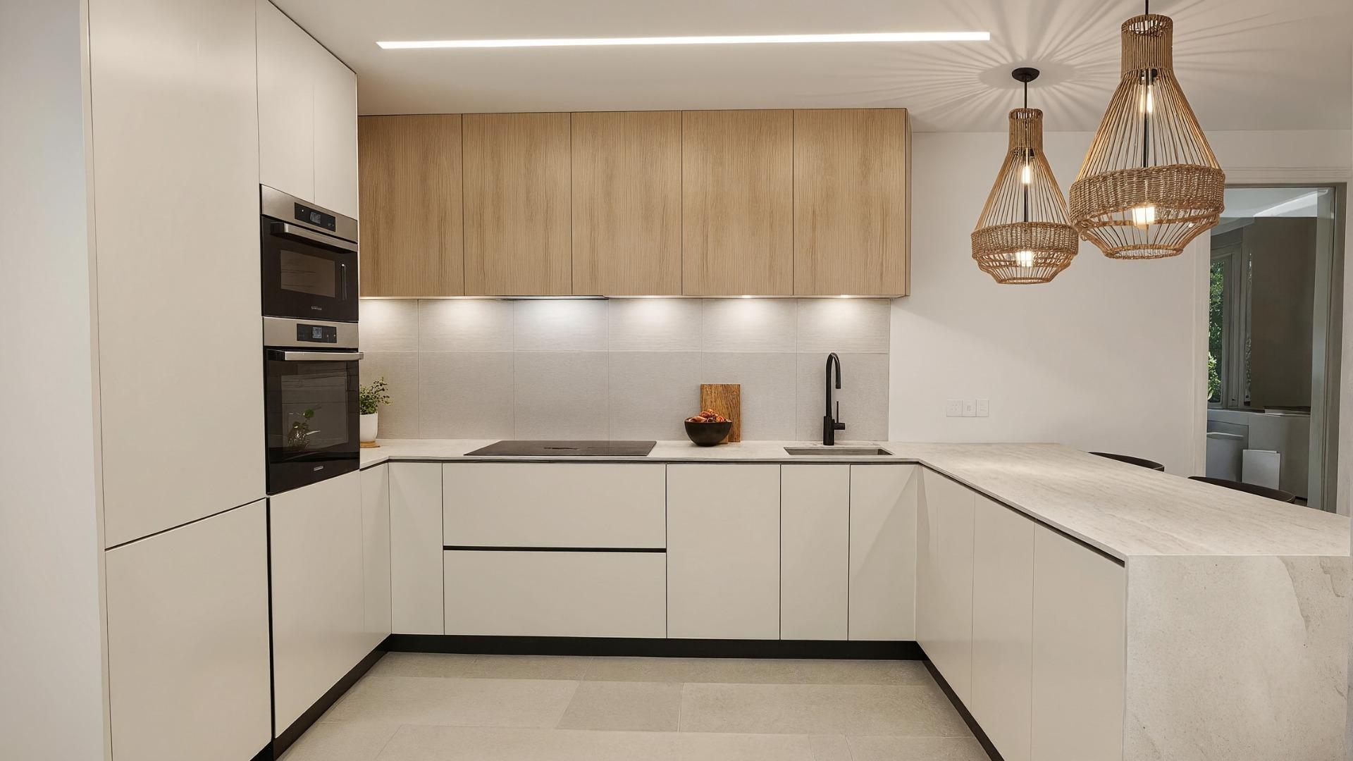 Villa de lujo en Los Alcázares con piscina privada y solárium de 100 m²