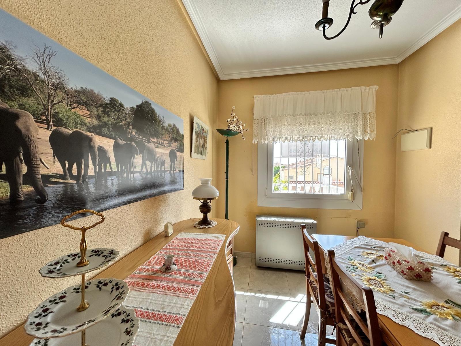 Bungalow con piscina privada en La Florida — 2 hab. y solárium en Orihuela Costa
