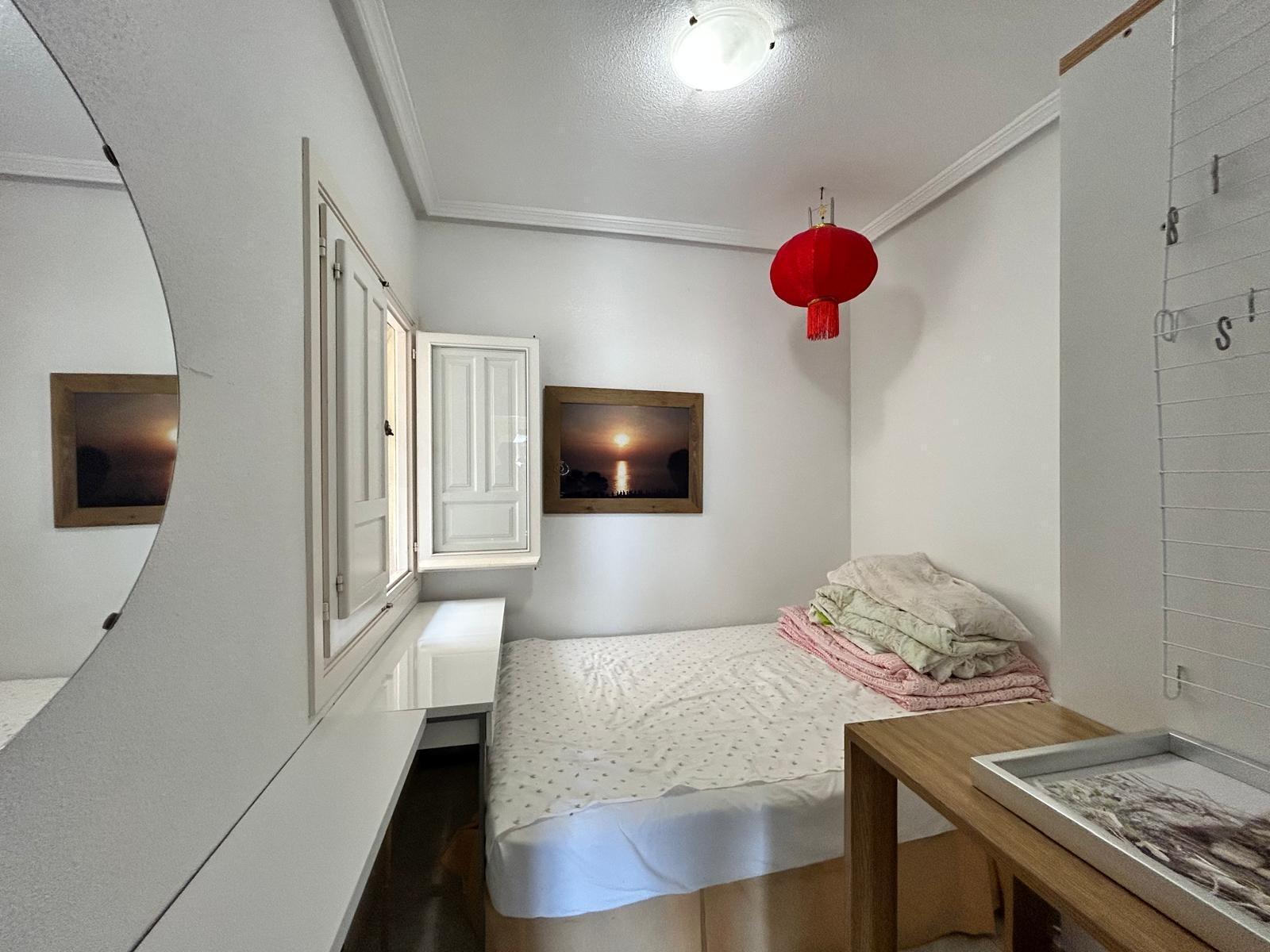 Bungalow con piscina privada en La Florida — 2 hab. y solárium en Orihuela Costa