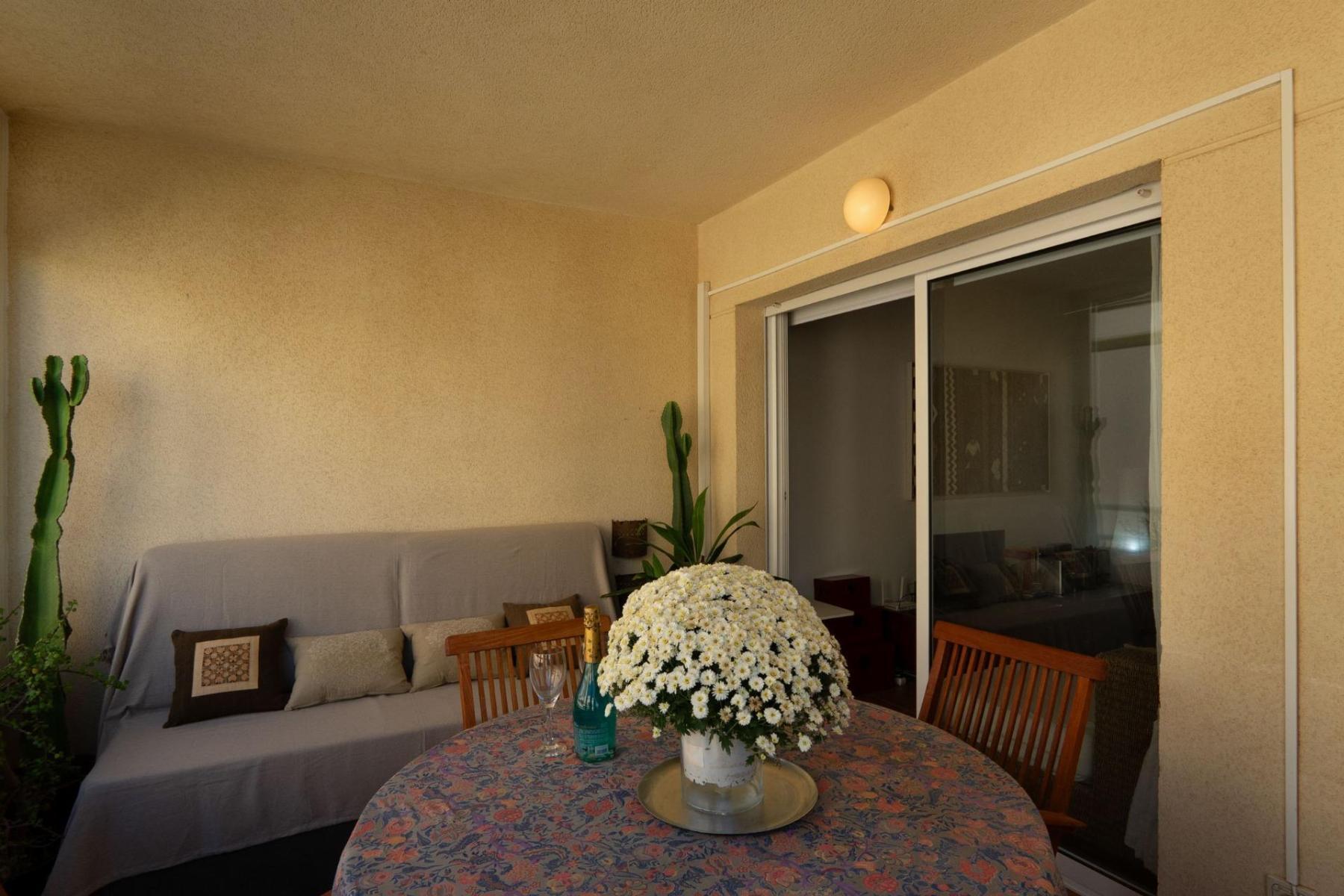 Apartamento con piscina privada y terraza en Dehesa de Campoamor — 3 dorm.