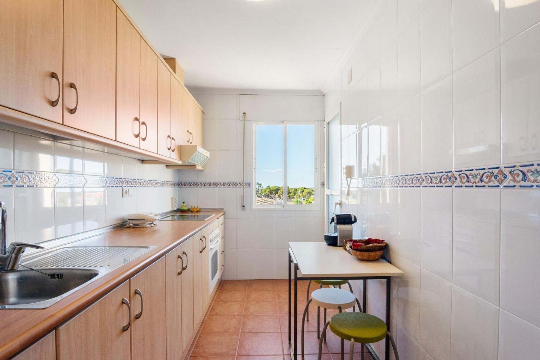Apartamento con piscina privada y terraza en Dehesa de Campoamor — 3 dorm.
