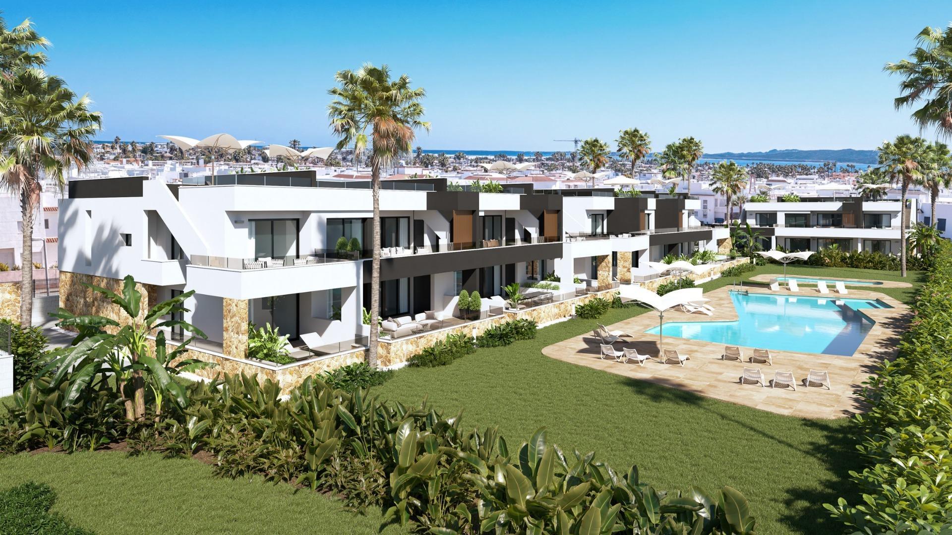 Chalet de obra nueva con piscina privada en Ciudad Quesada — 2 dorm y 2 baños