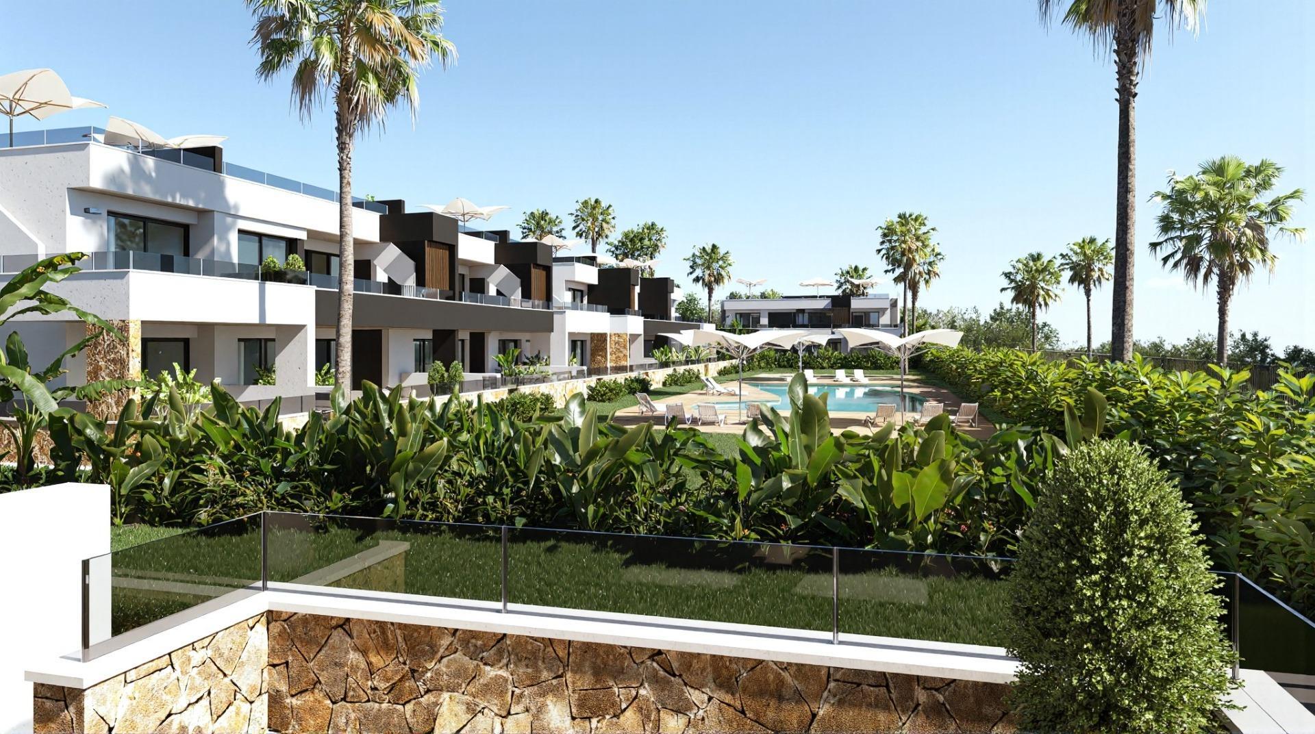 Chalet de obra nueva con piscina privada en Ciudad Quesada — 2 dorm y 2 baños