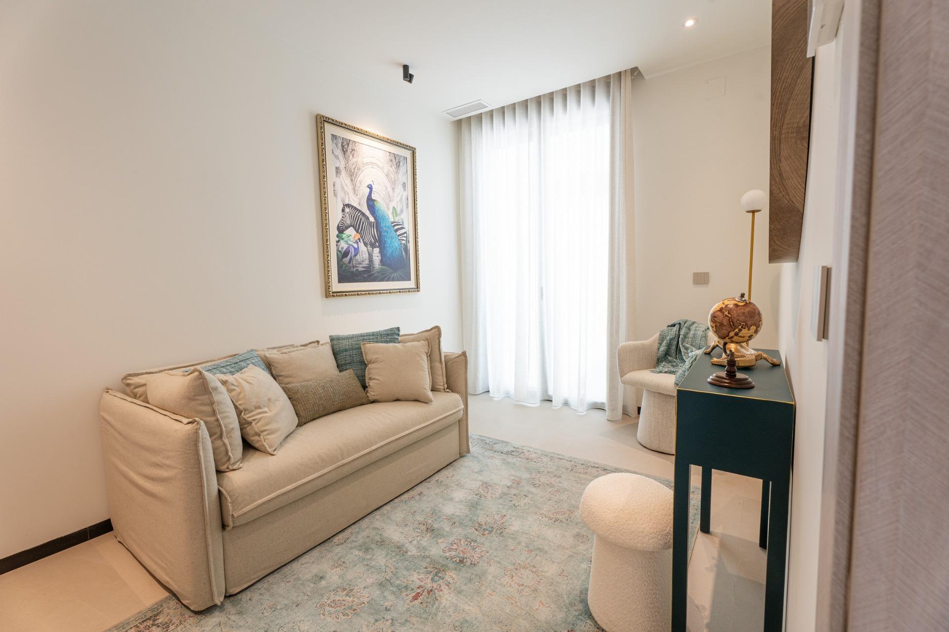 Villa de lujo en primera línea de golf en Algorfa — piscina infinity y 3 dorm.