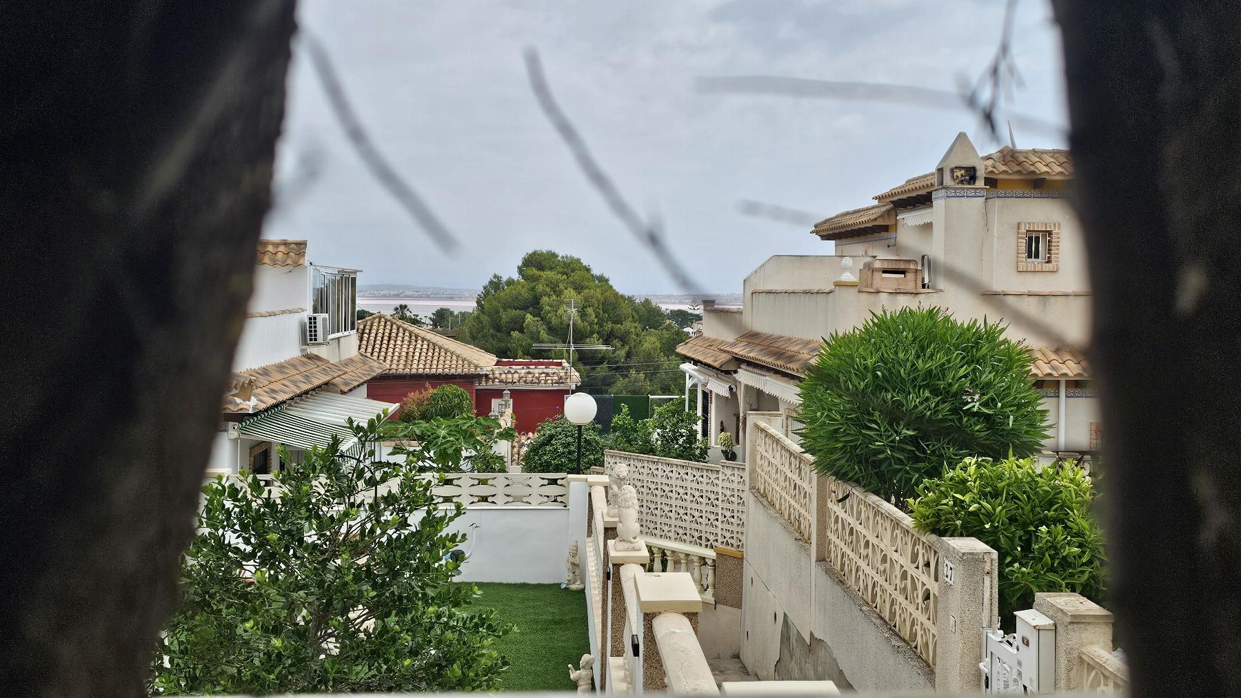 Dúplex de esquina en Lago Jardín con terraza y vistas a la Laguna — 2 dorm.