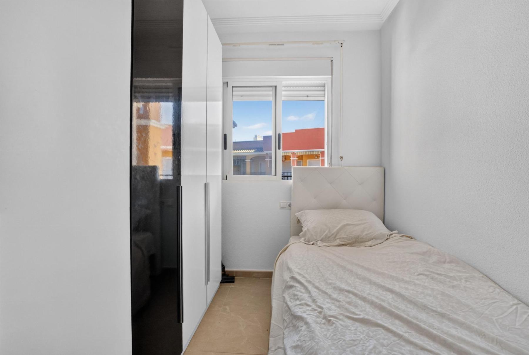 Ático con vistas al mar y solárium privado en Torreblanca — 2 dorm.