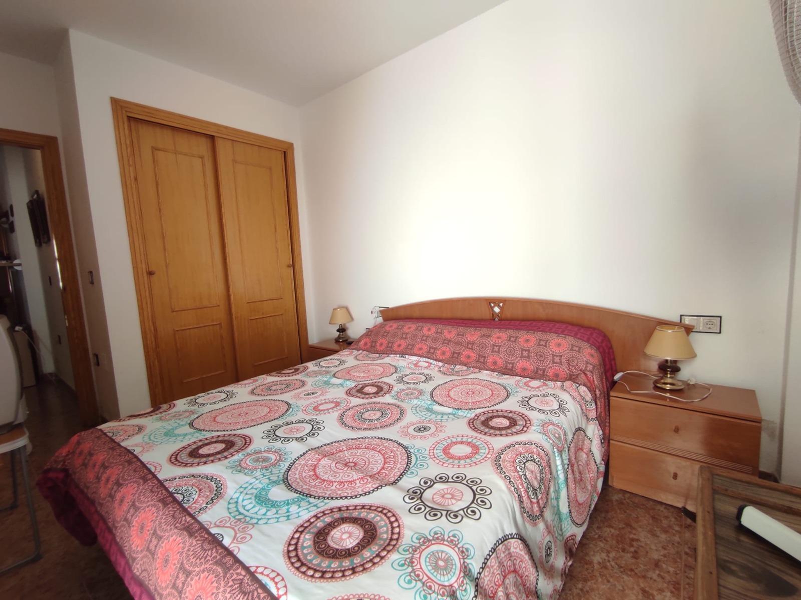 Bungalow con piscina privada y parking en La Florida, Orihuela Costa — 2 dorm.