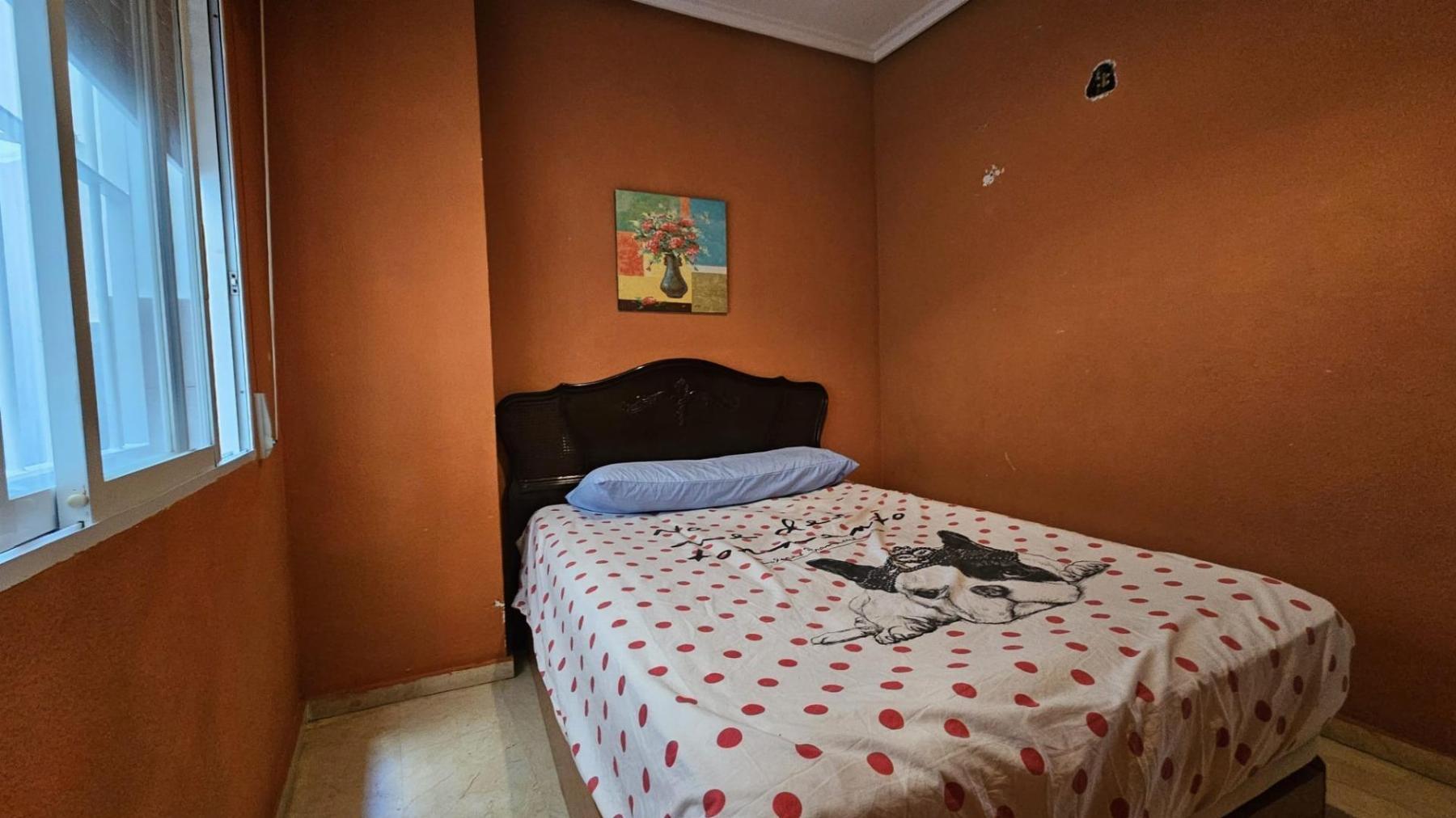 Apartamento a 50m de Playa de Los Locos con gran terraza — 2 dorm.