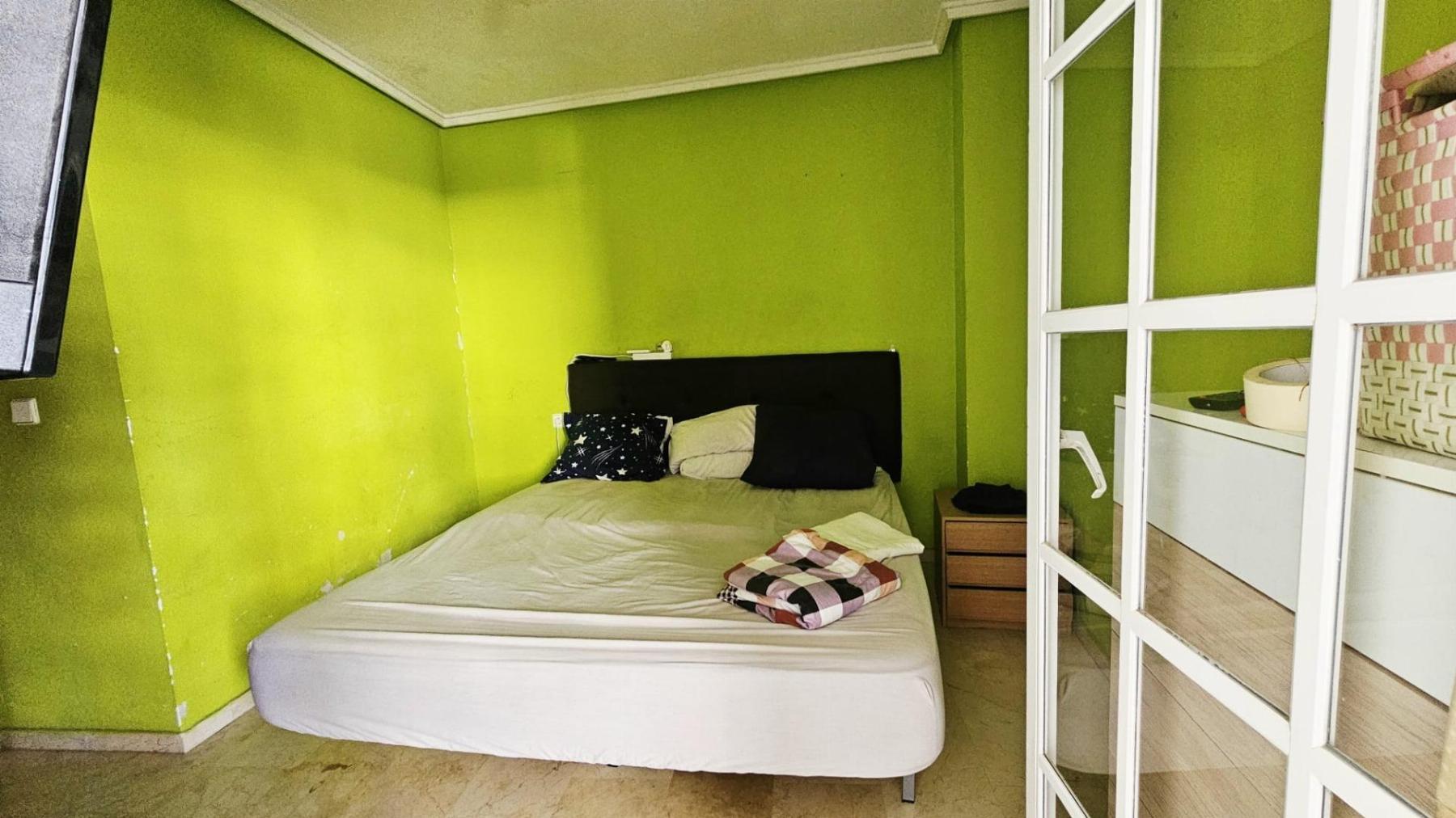 Apartamento a 50m de Playa de Los Locos con gran terraza — 2 dorm.