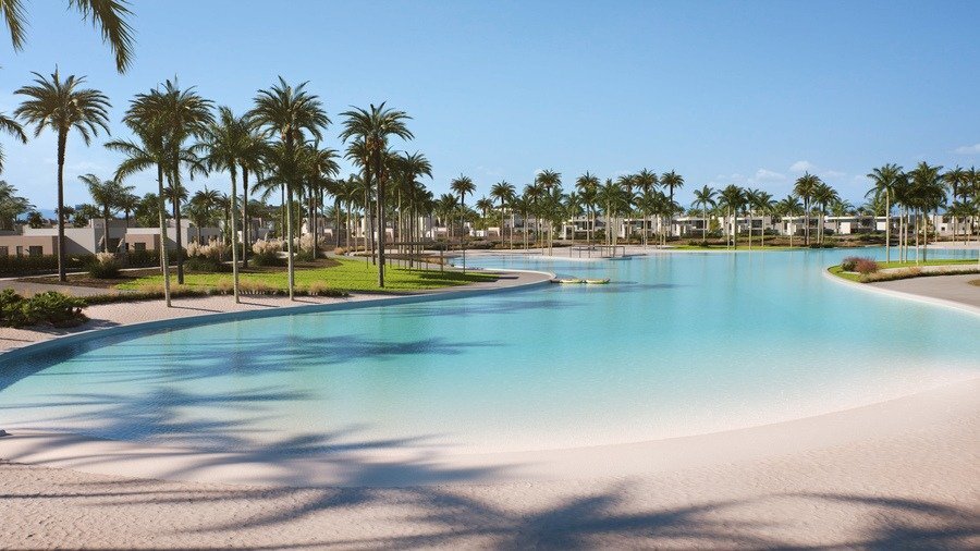 Apartamento con piscina privada y lago cristalino en Torre Pacheco — 3 dorm.