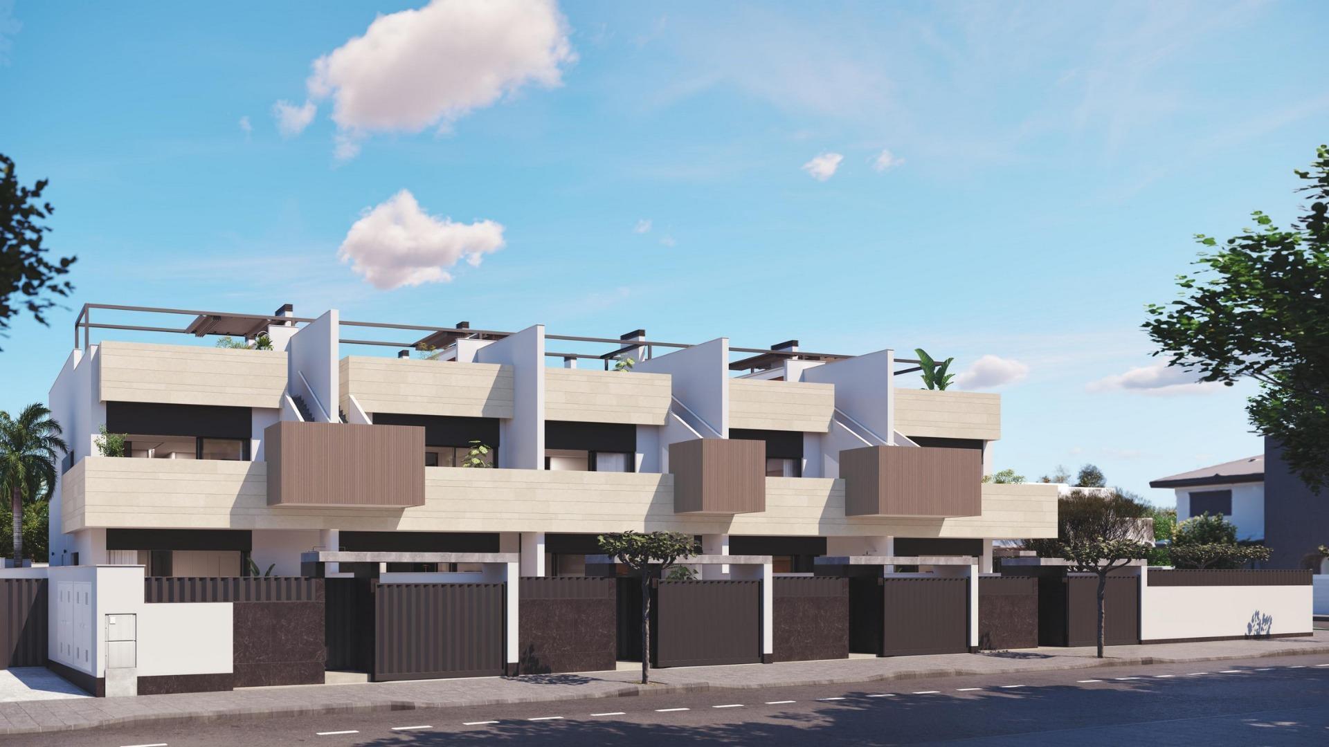 Chalet de obra nueva con piscina privada en Pilar de la Horadada — 3 dorm.