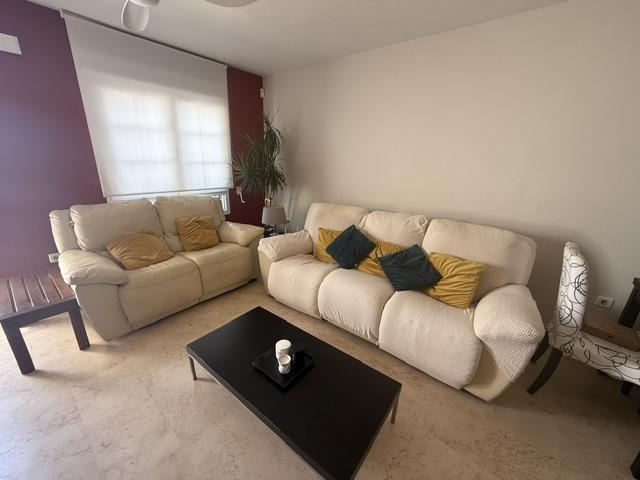 Duplex con doble jardín en La Fuente, Orihuela Costa — 2 dorm. y 2 baños