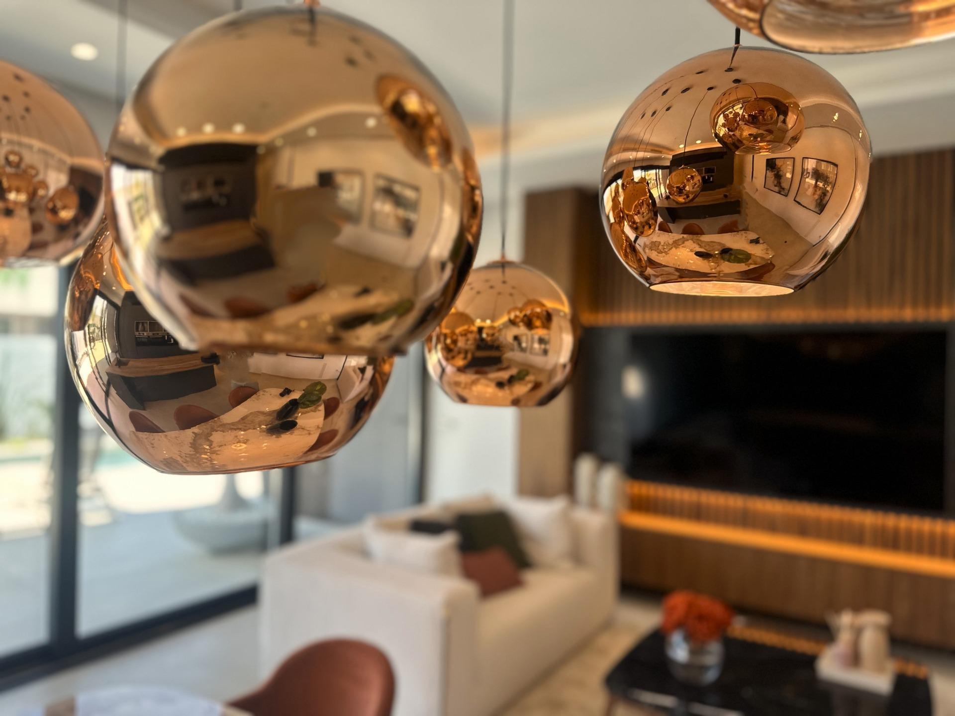 Villa de diseño a medida en Ciudad Quesada con piscina privada y parcela de 530m²