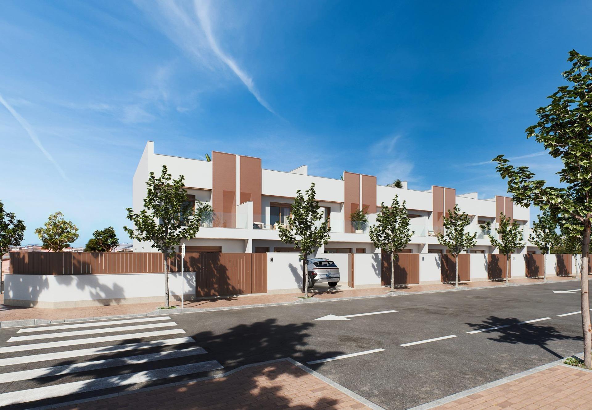 Vivienda de diseño con piscina privada en San Pedro del Pinatar — 3 dorm.