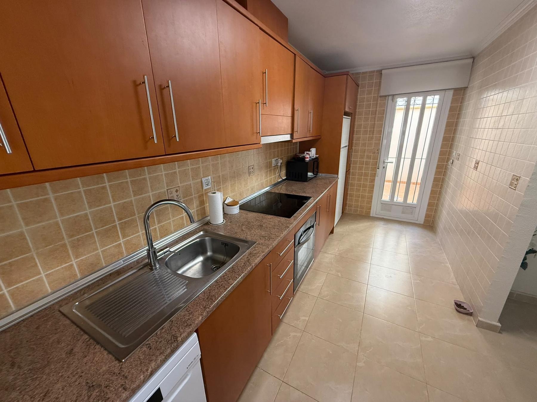 Bungalow con jardín privado y piscina en Lomas de Cabo Roig — 2 dorm.
