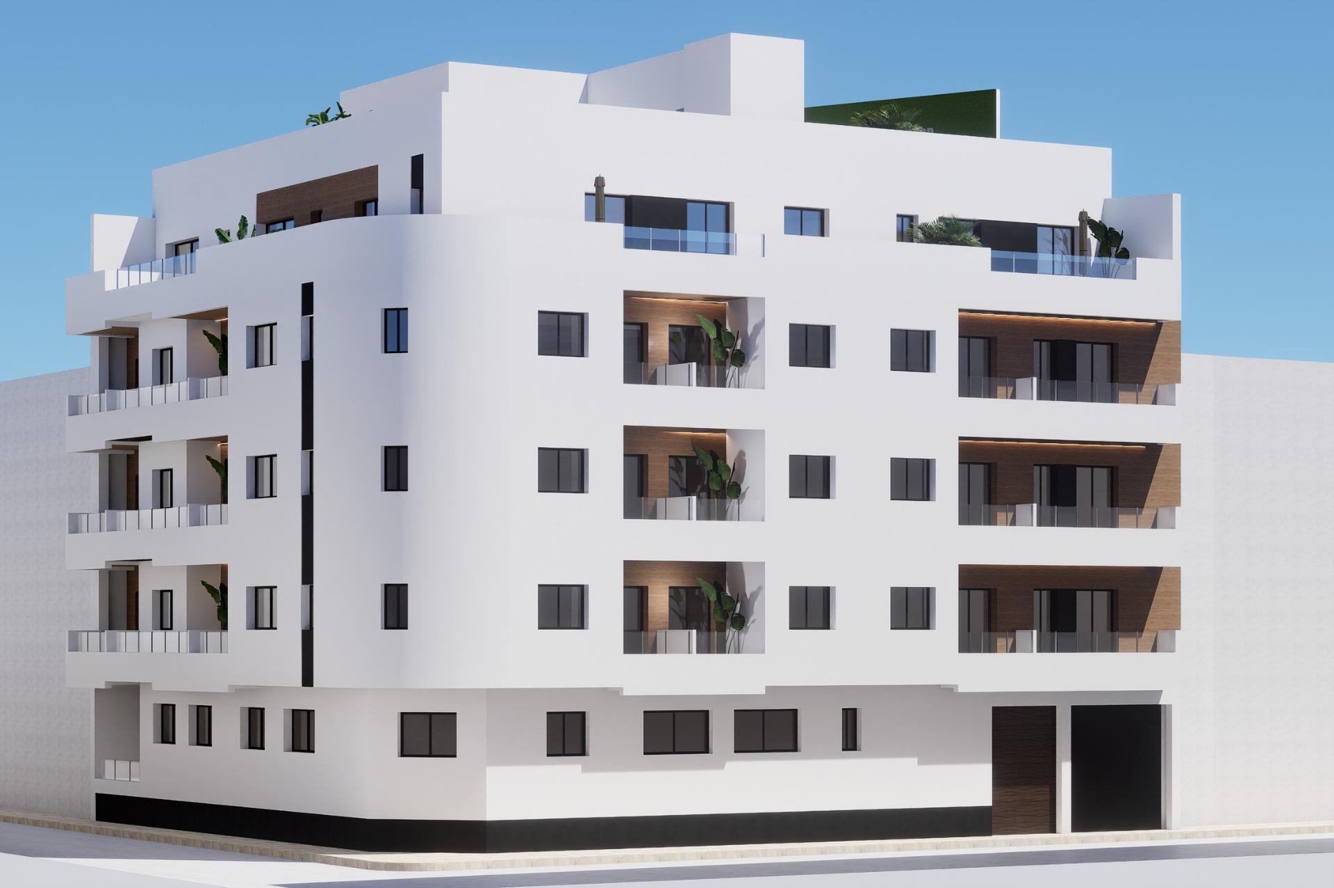 Ático de obra nueva con solárium privado en el centro de Torrevieja — 2 dorm.