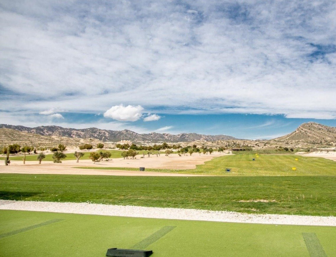 Villa de obra nueva en Altaona Golf con parcela de 1.000 m² y 4 dormitorios