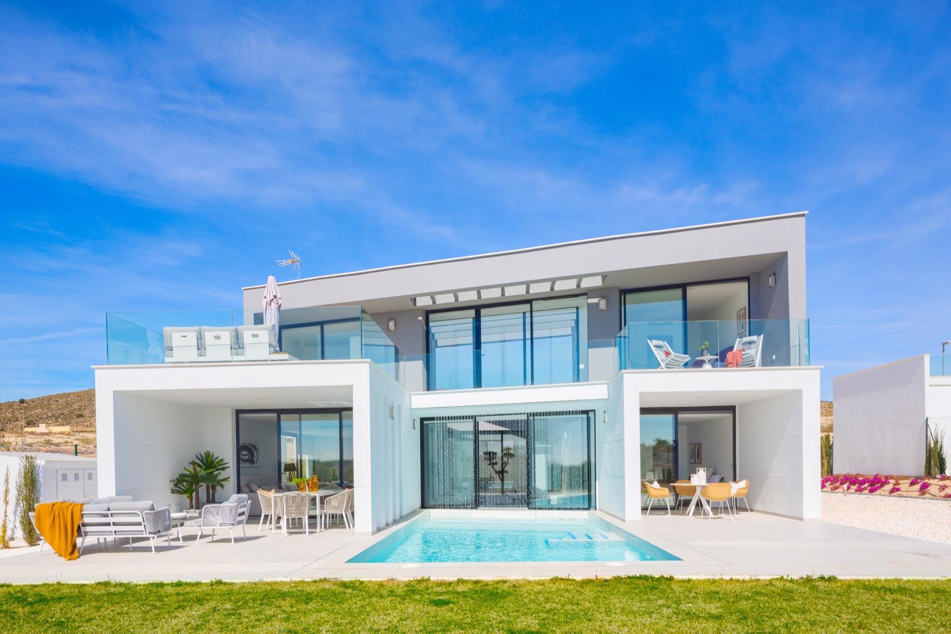 Villa de lujo con piscina privada en Altaona Golf Resort — 4 dorm. y 1000m² parcela