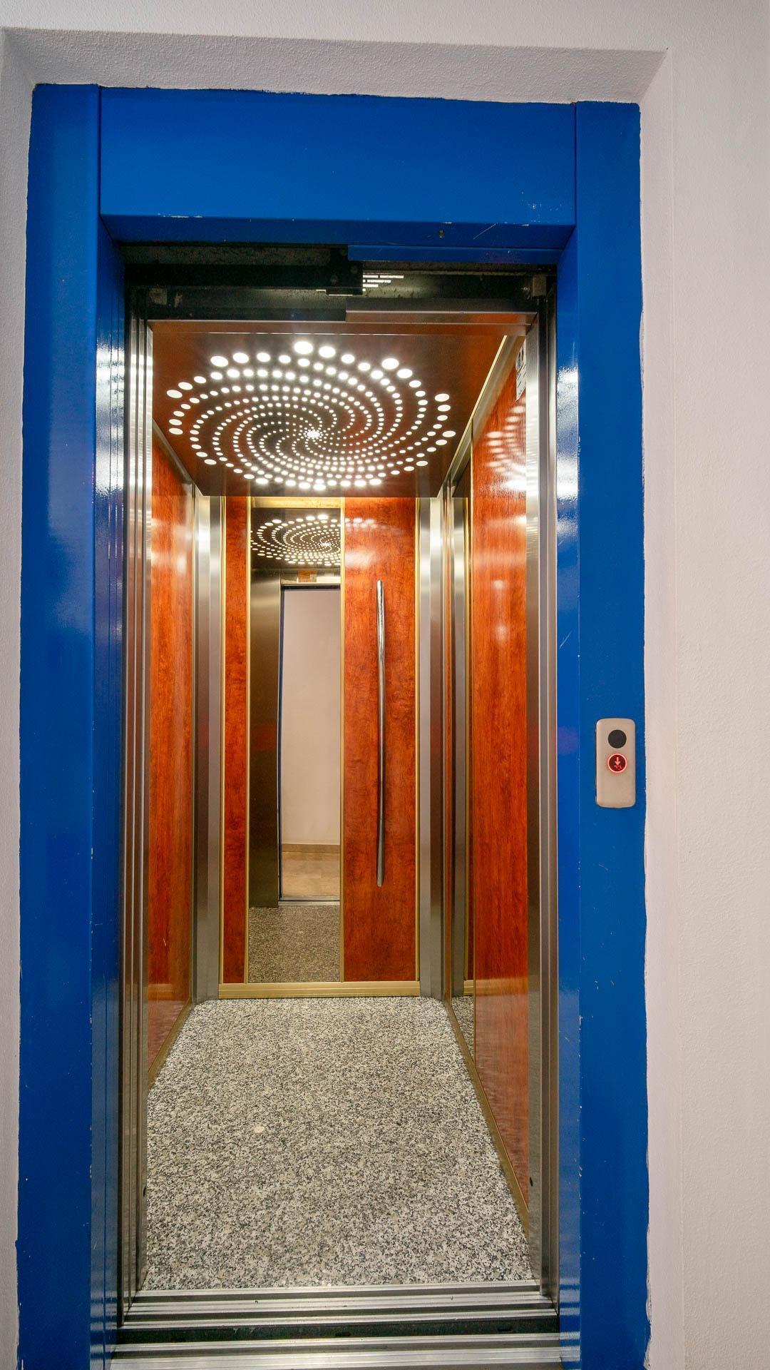 Apartamento luminoso en Acequión, Torrevieja — 2 dorm. junto al centro urbano