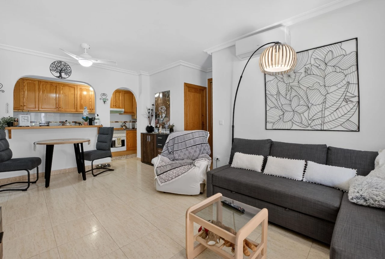 Bungalow en Zeniamar con piscina privada y vistas al pueblo – Orihuela Costa