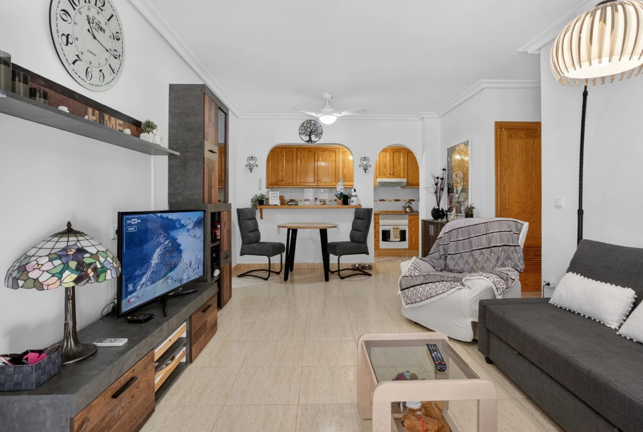 Bungalow en Zeniamar con piscina privada y vistas al pueblo – Orihuela Costa