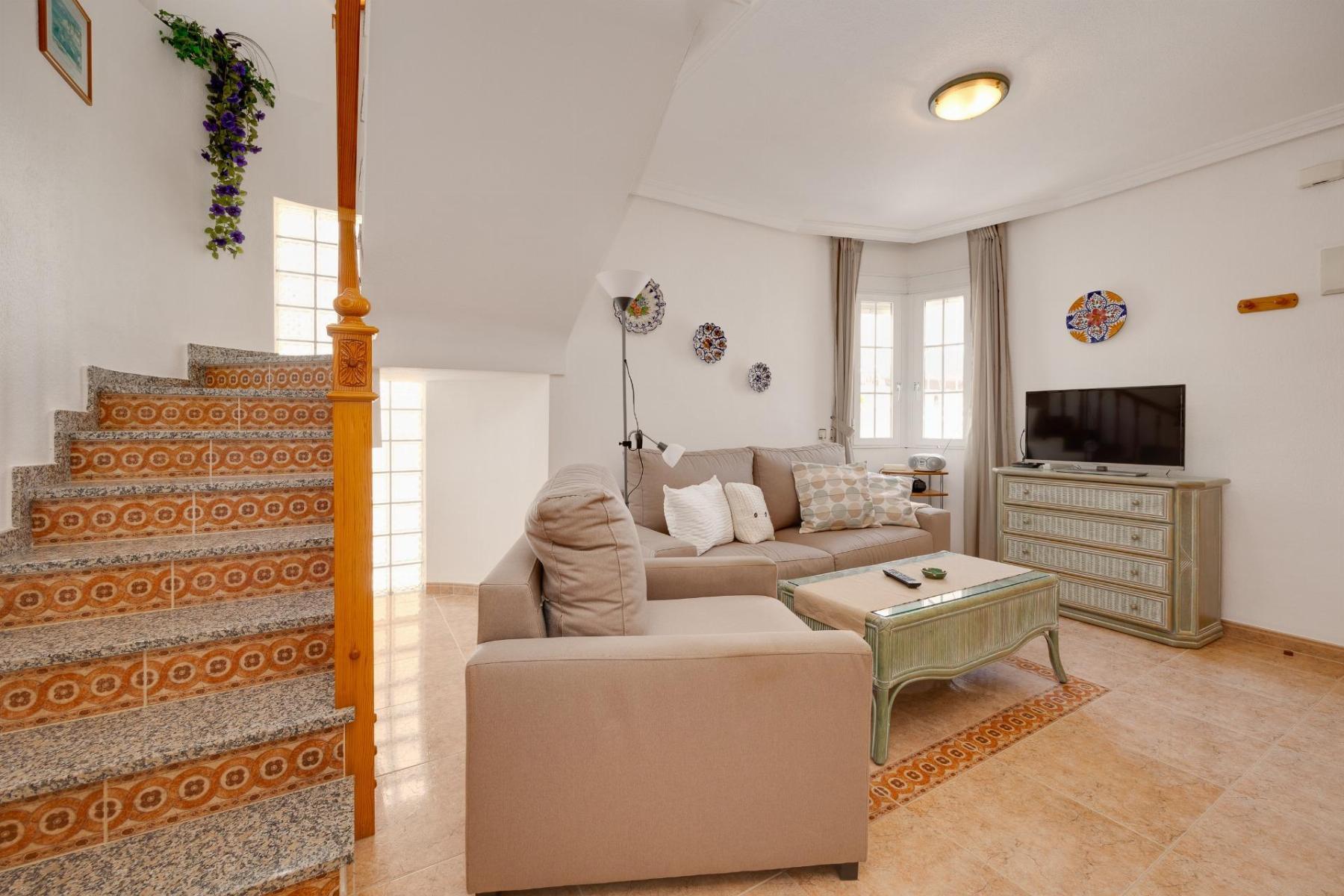 Duplex con piscina privada en La Florida, Orihuela Costa – 2 hab / 2 baños