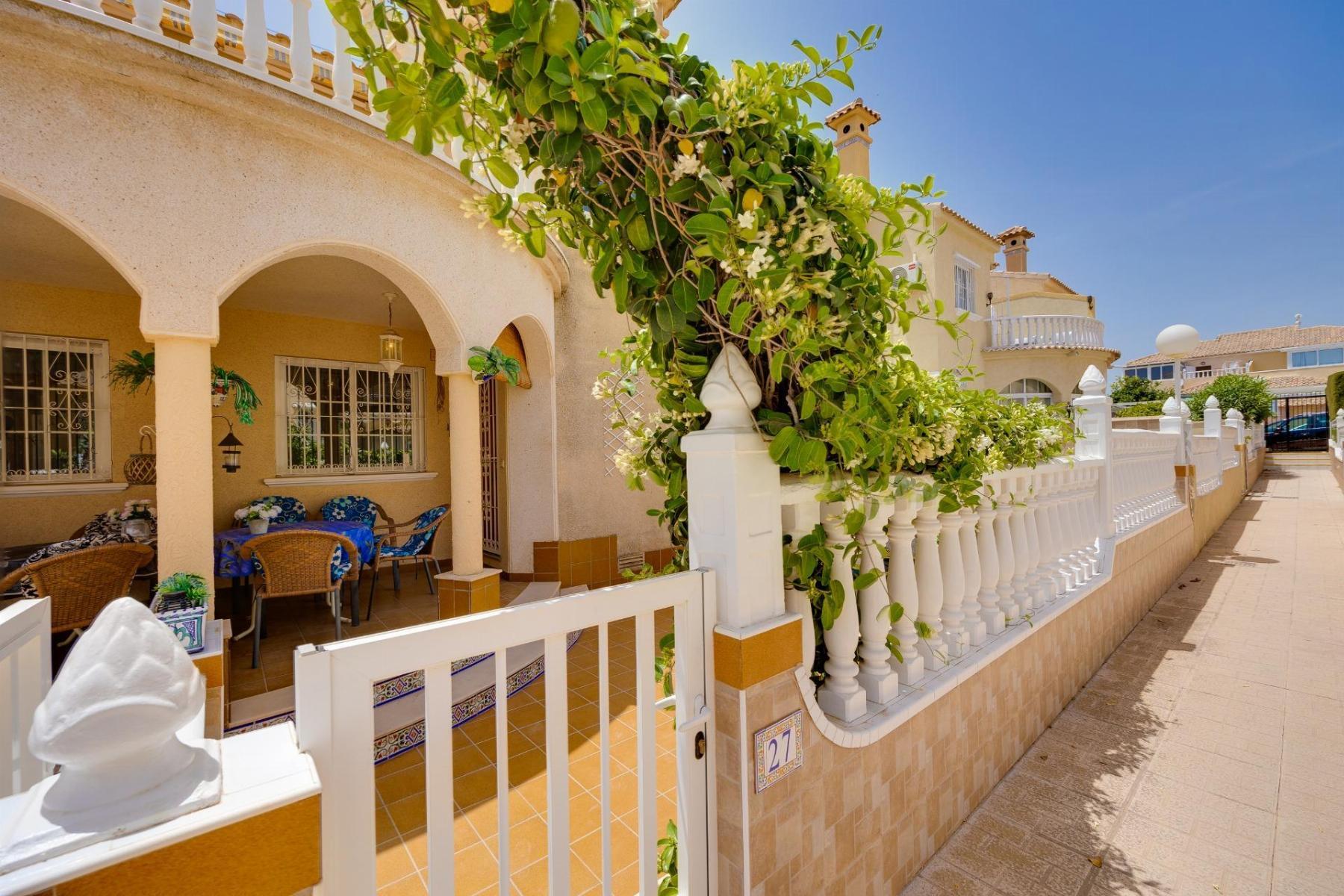 Duplex con piscina privada en La Florida, Orihuela Costa – 2 hab / 2 baños