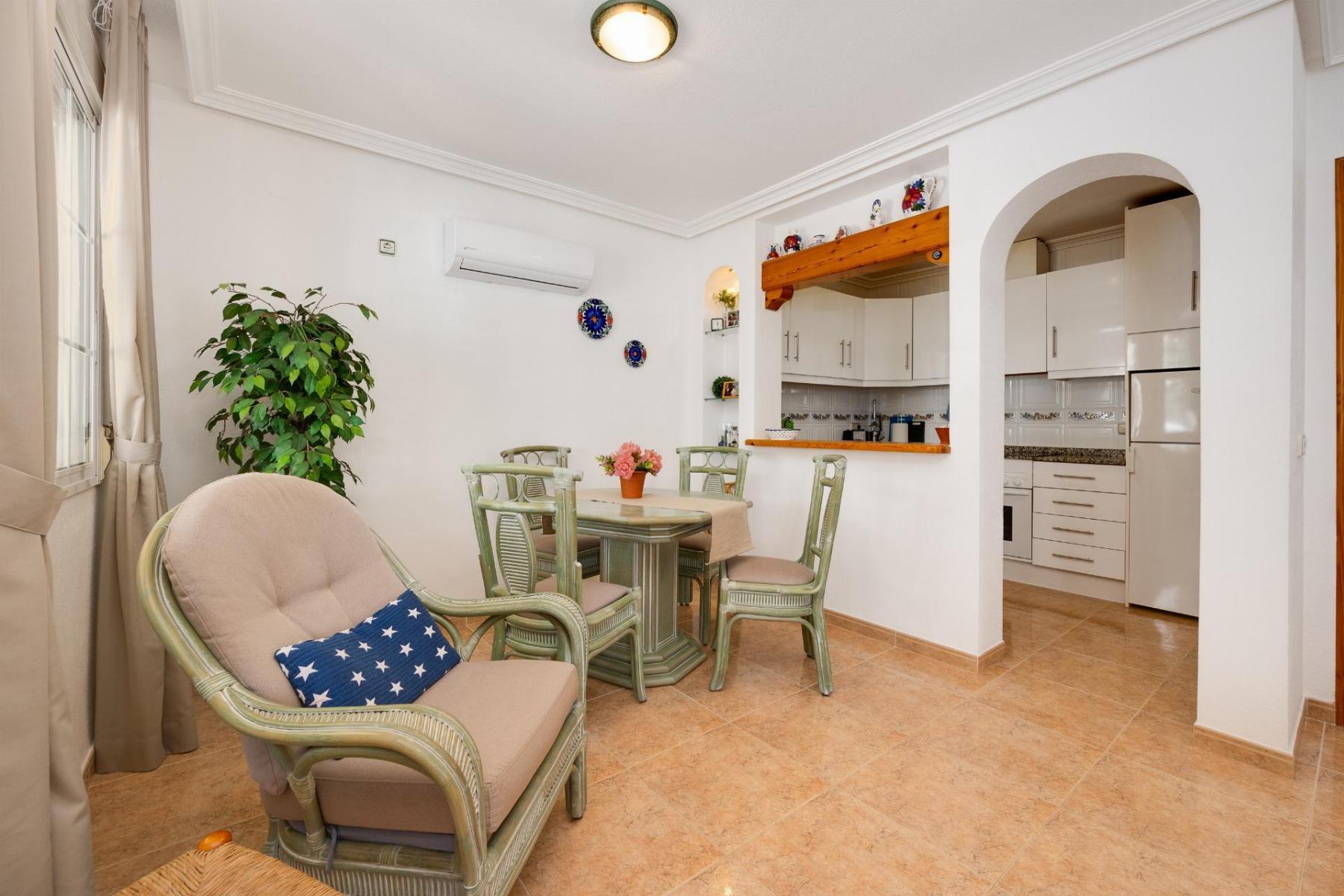 Duplex con piscina privada en La Florida, Orihuela Costa – 2 hab / 2 baños