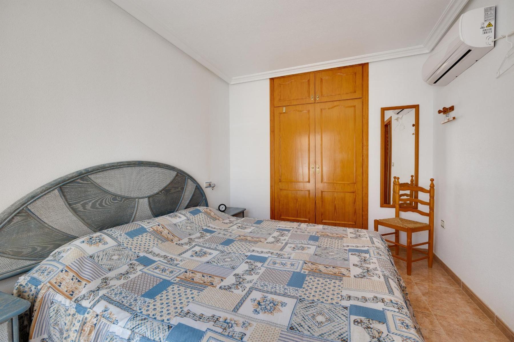 Duplex con piscina privada en La Florida, Orihuela Costa – 2 hab / 2 baños