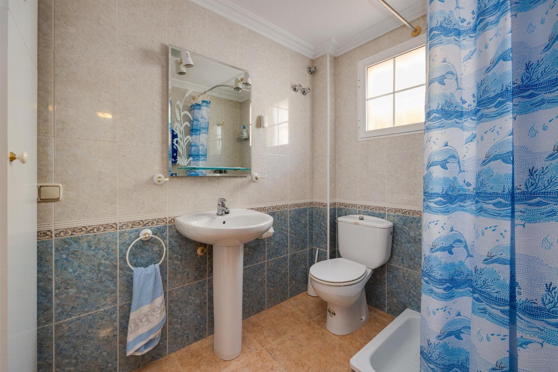 Duplex con piscina privada en La Florida, Orihuela Costa – 2 hab / 2 baños