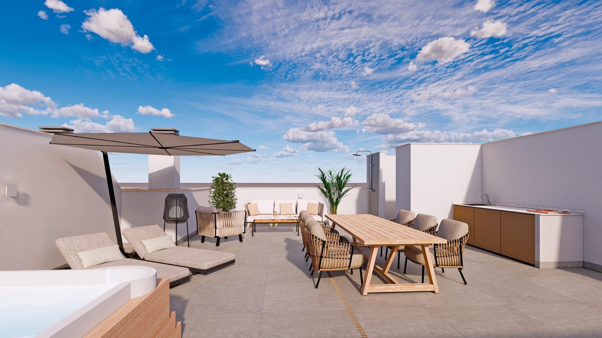 Chalet de obra nueva con piscina privada a 500m del mar en Pilar de la Horadada