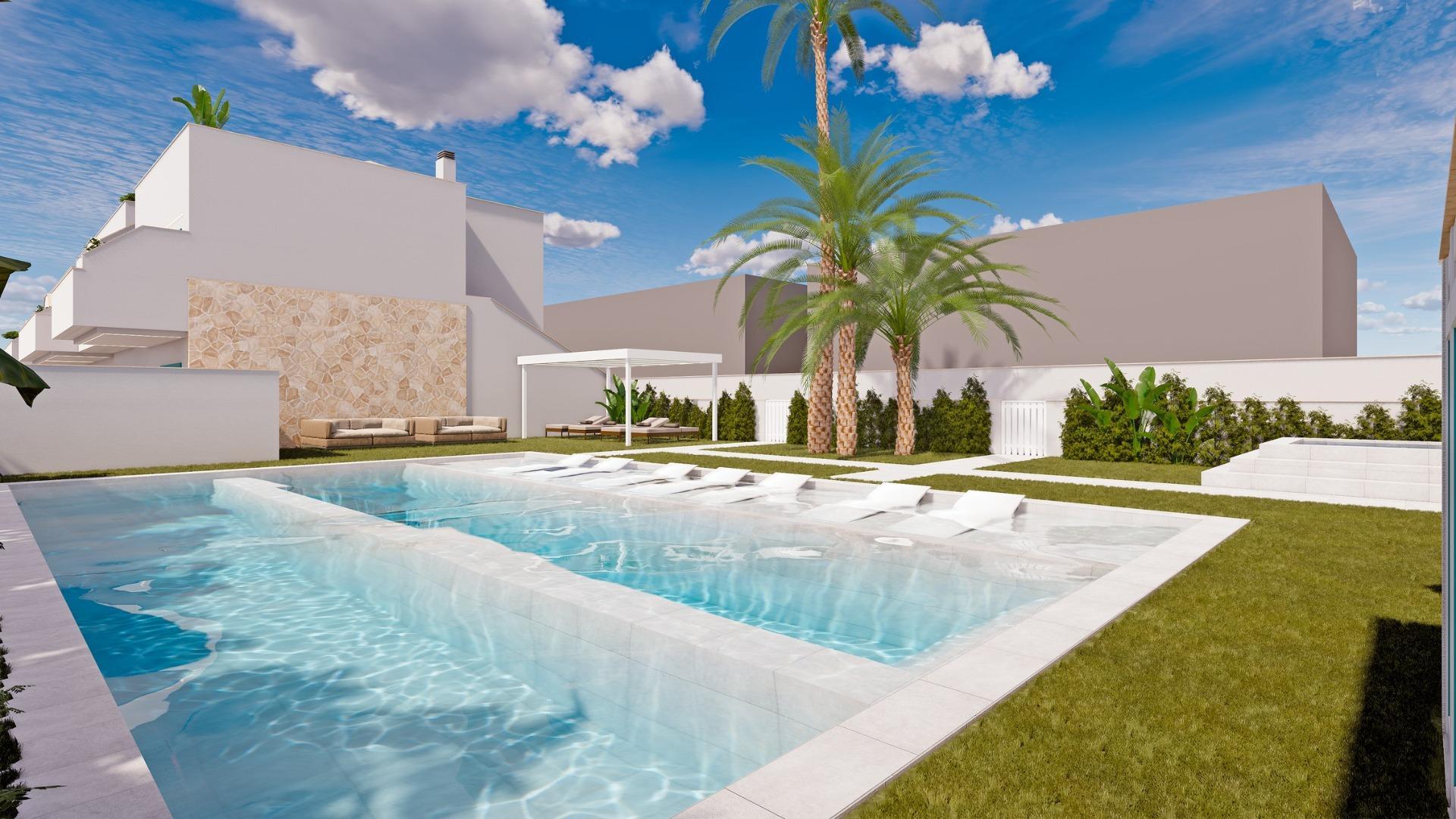 Chalet de obra nueva con piscina privada a 500m del mar en Pilar de la Horadada