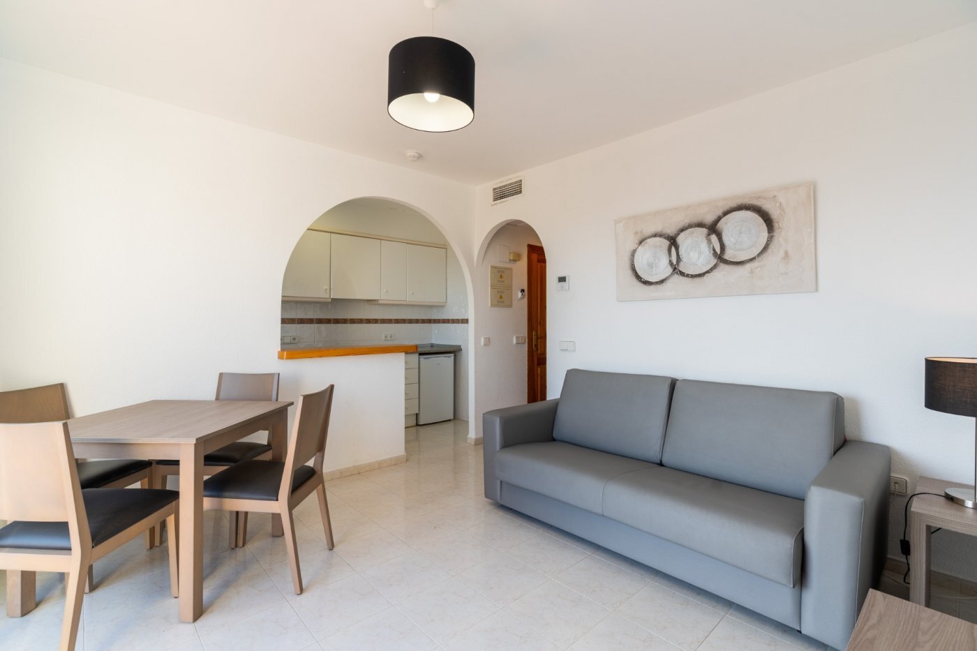 Chalet de obra nueva con piscina privada en Calpe — Diseño y exclusividad
