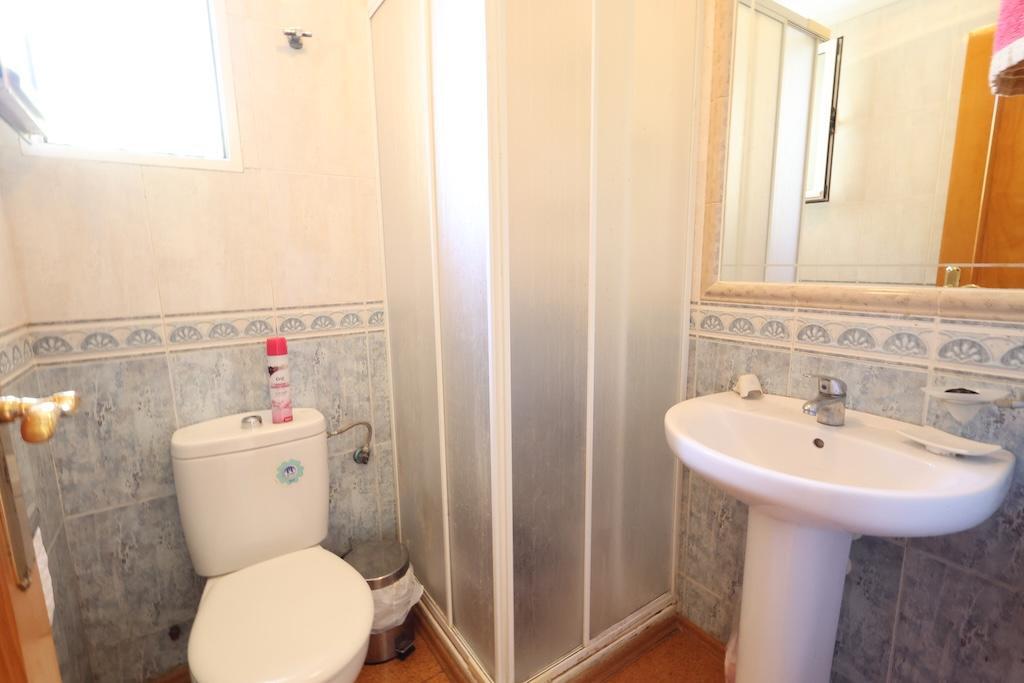 Bungalow con parcela de 170 m² y orientación sur en Lomas de Cabo Roig