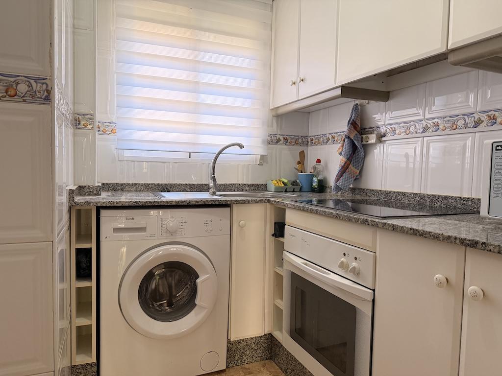 Bungalow con piscina privada y jardín en Villamartín — 2 dorm. en St James Hills