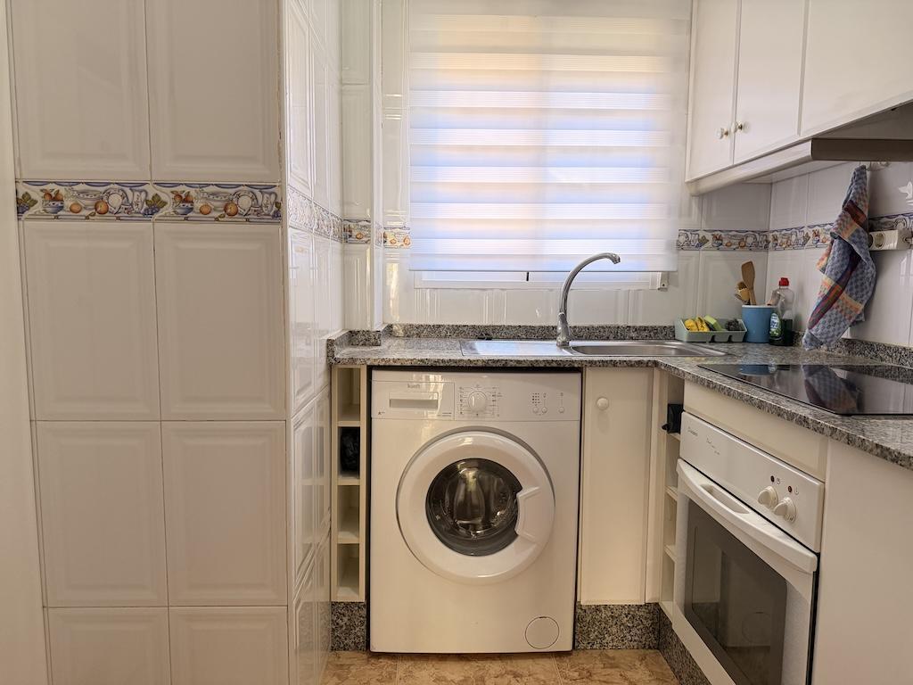 Bungalow con piscina privada y jardín en Villamartín — 2 dorm. en St James Hills