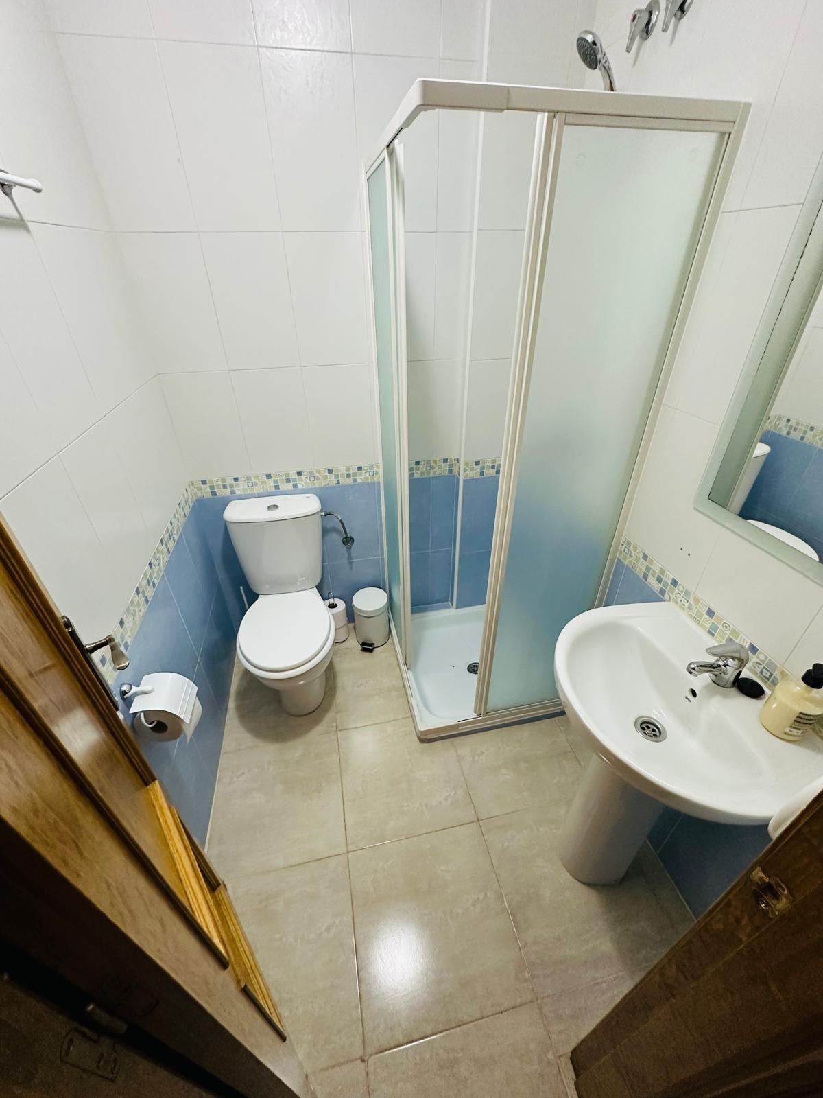 Bungalow con jardín y piscina en Dream Hills – Inversión con renta garantizada