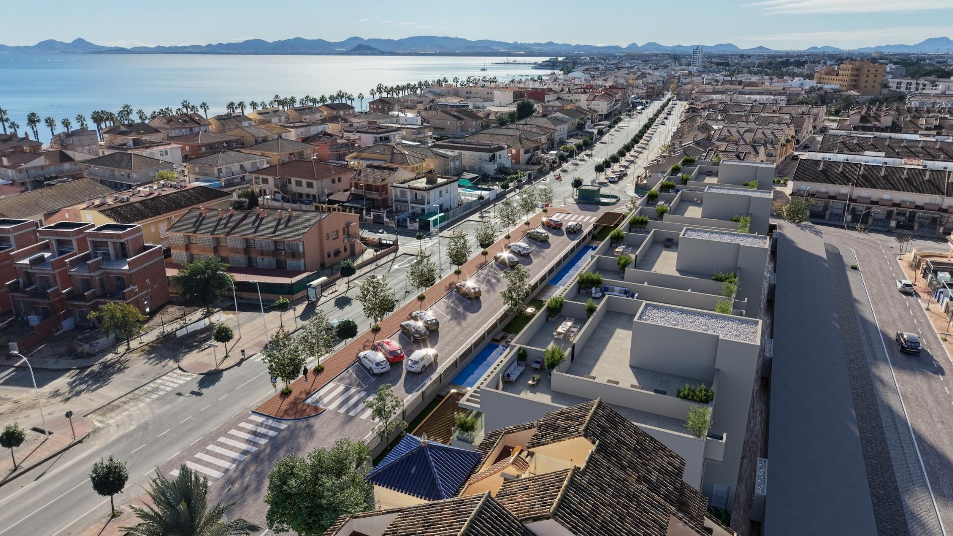 Apartamento de lujo a 250m de la playa en Los Alcázares con piscina privada