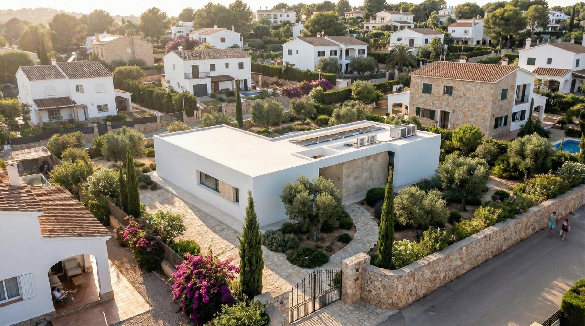 Villa de obra nueva a medida con piscina en Aspe — 3 dorm y 587m² de parcela