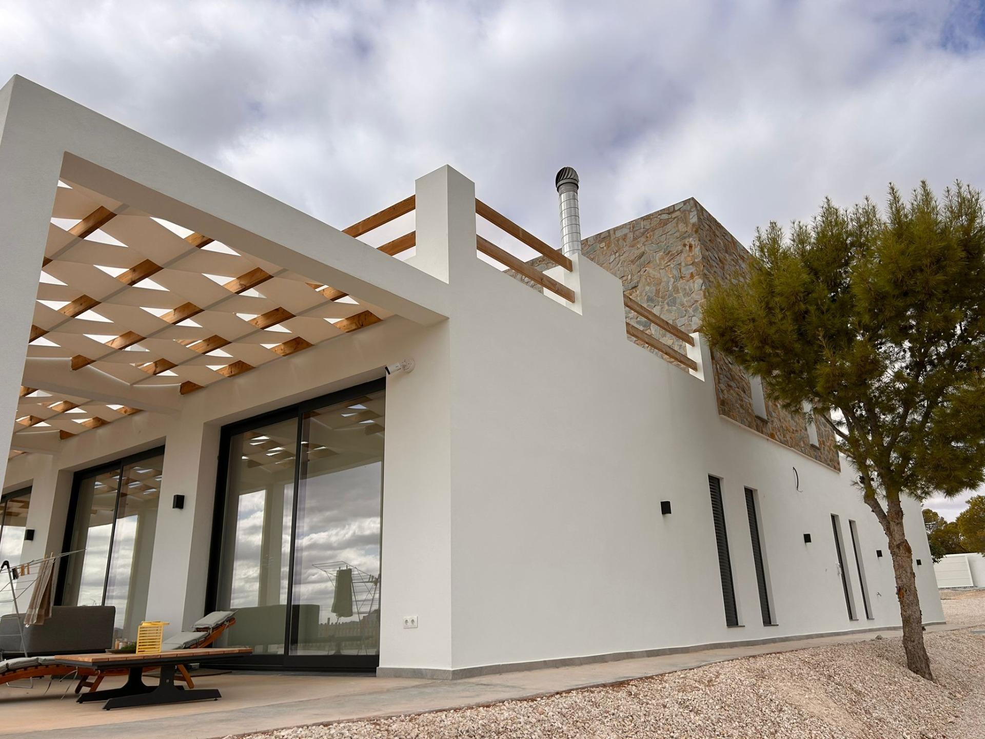 Villa de lujo en Pinoso: 10.116 m² de parcela, piscina y 4 dormitorios