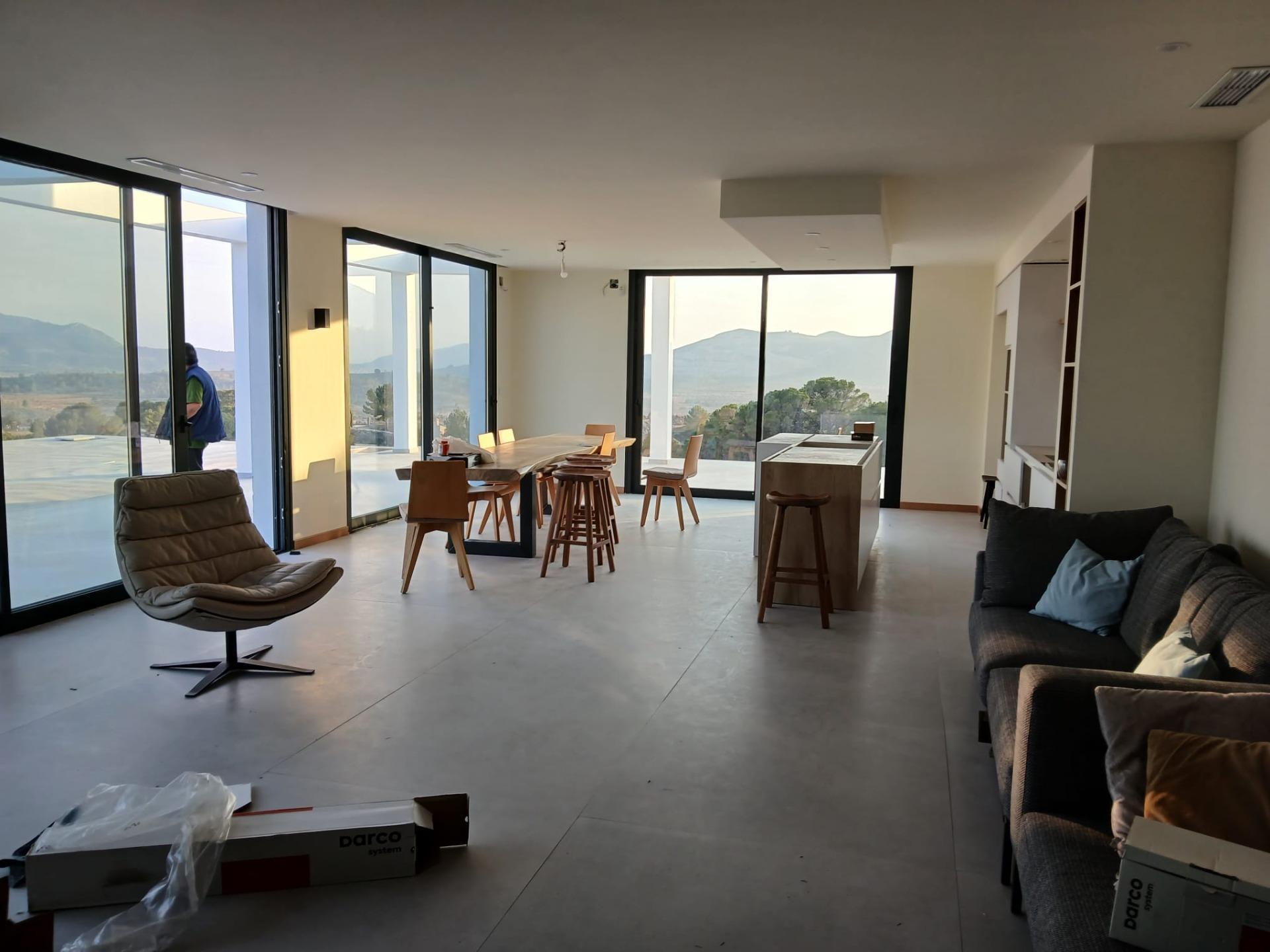 Villa de lujo en Pinoso: 10.116 m² de parcela, piscina y 4 dormitorios