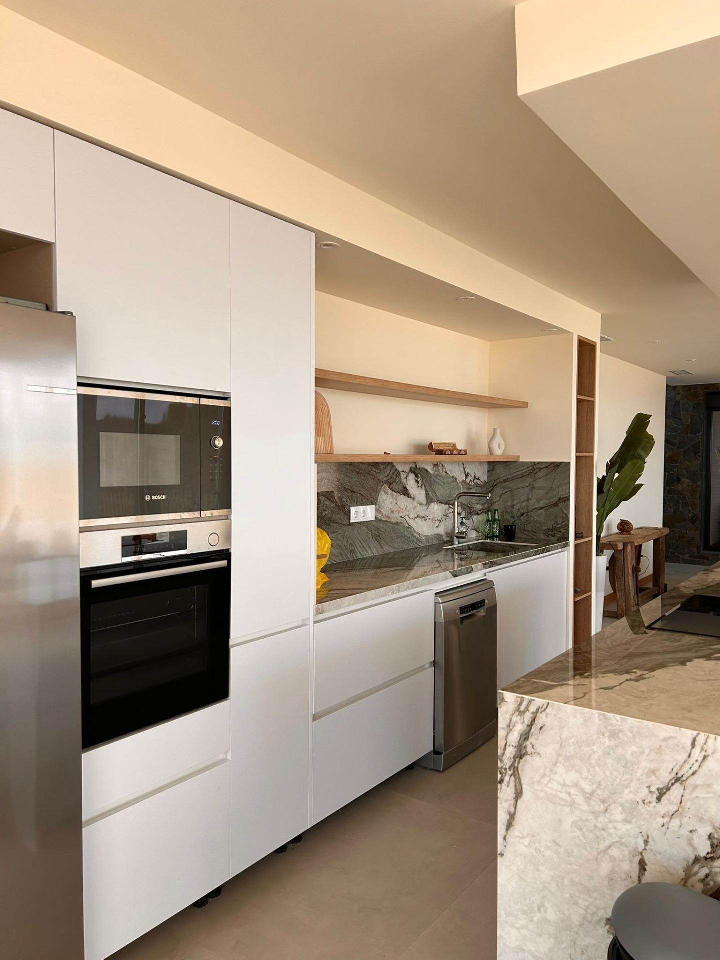 Villa de lujo en Pinoso: 10.116 m² de parcela, piscina y 4 dormitorios