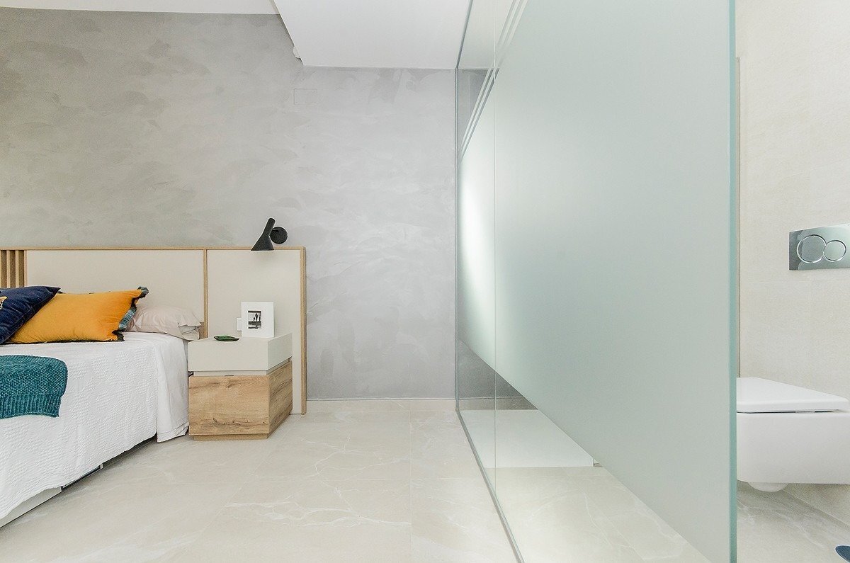 Chalet de obra nueva con piscina privada en San Miguel de Salinas – 3 dorm.
