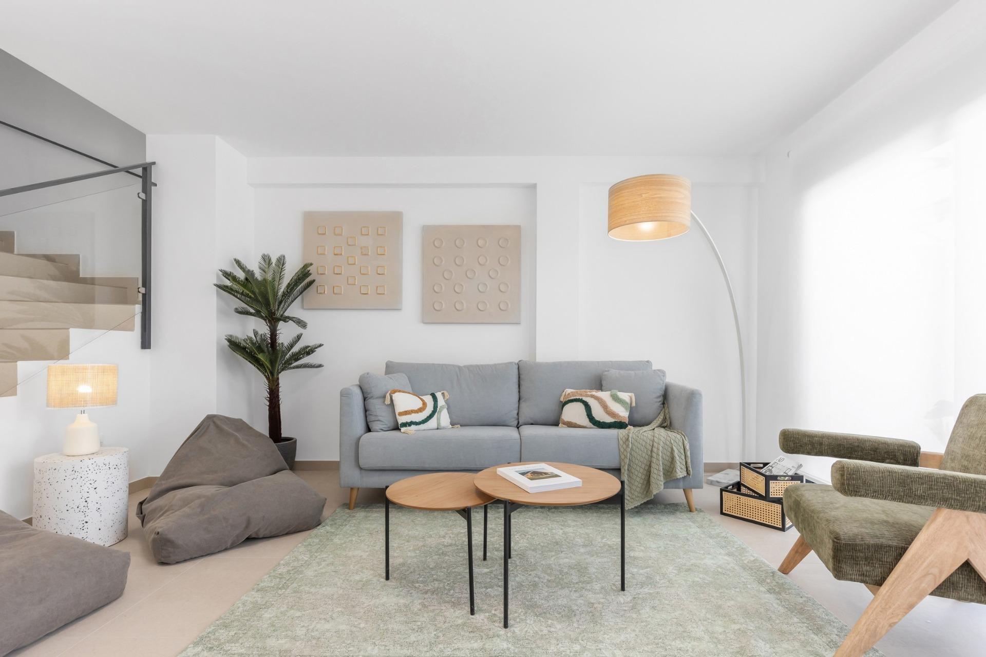 Villa de obra nueva con piscina privada y solárium en Rafal — 3 dorm.