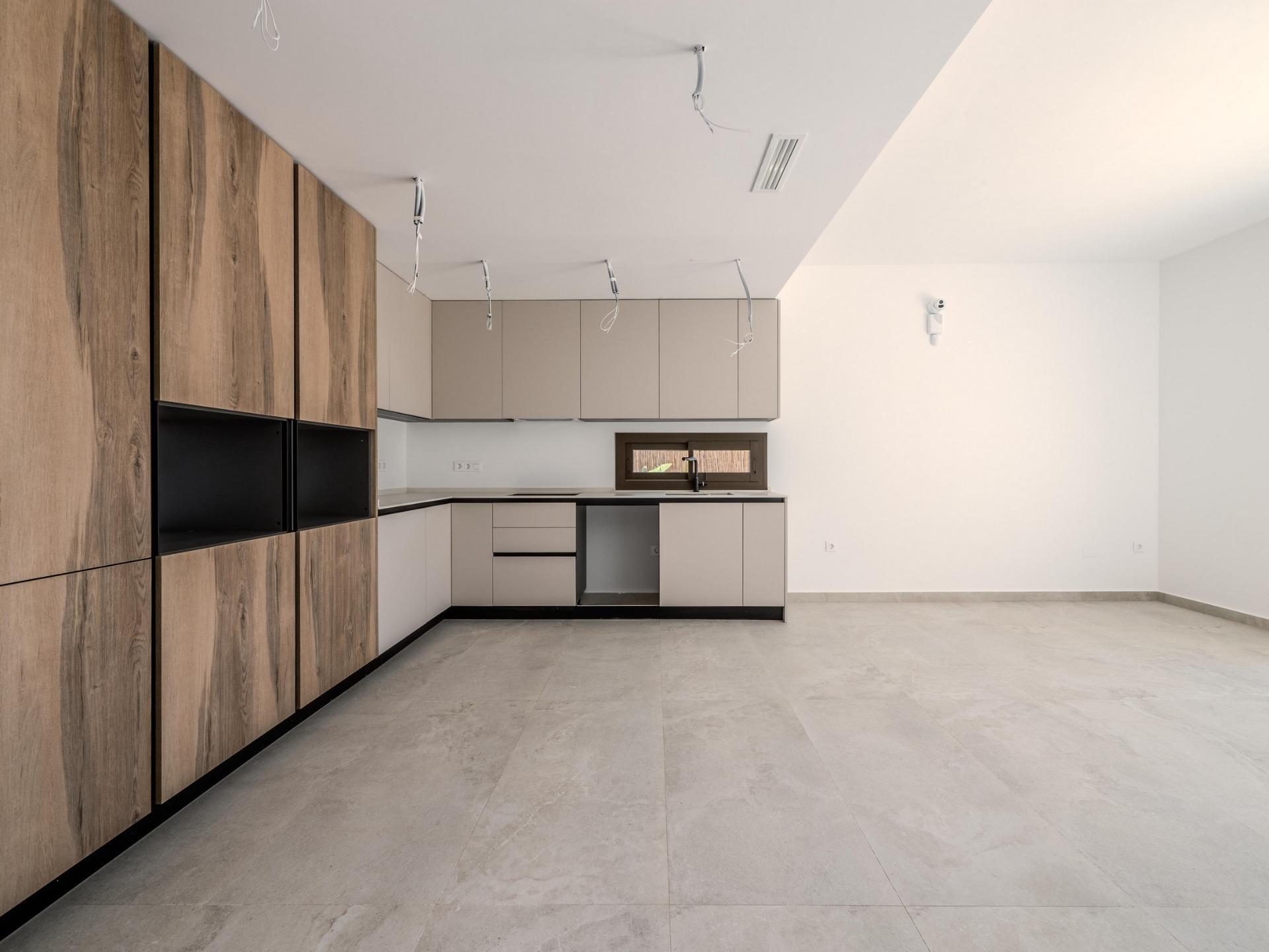Villa de obra nueva en La Finca Golf, Algorfa – Piscina y diseño moderno