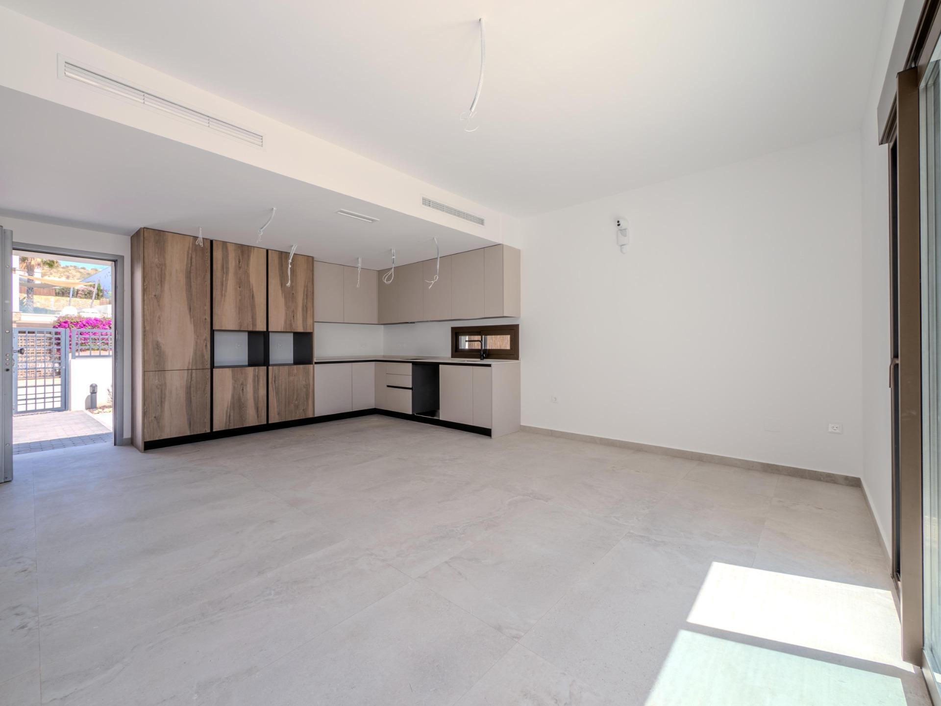 Villa de obra nueva en La Finca Golf, Algorfa – Piscina y diseño moderno