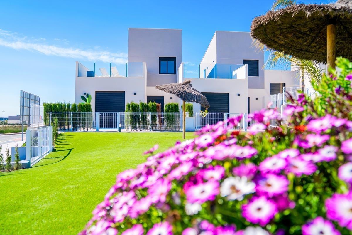 Villa de obra nueva con piscina privada en Altaona Golf Resort — 3 dorm.