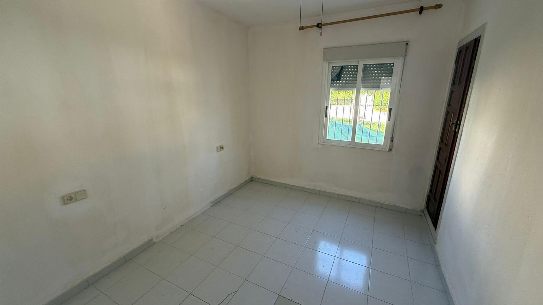 Bungalow de 3 dorm. con jardín y solárium en Los Altos, Torrevieja