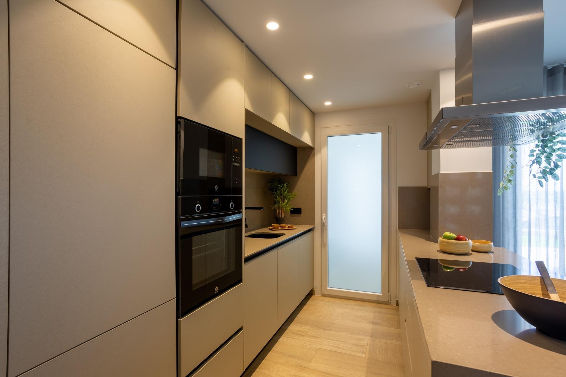 Chalet de obra nueva con piscina privada en La Finca Golf, Algorfa — 3 dorm.